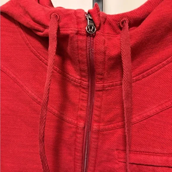 Vintage Lululemon Carry and Go Hoodie Deepest Cranberry size 4 - Picture 4 of 5